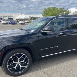 JEEP GRAND CHEROKEE 4XE SUMMIT RESERVE - 2