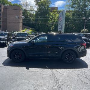 FORD EXPLORER ST - 3