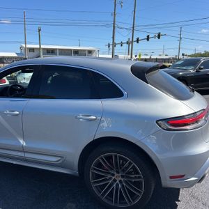 PORSCHE MACAN S - 6