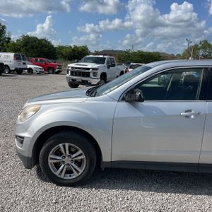 CHEVROLET EQUINOX LS - 2