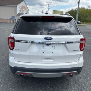 FORD EXPLORER XLT - 6