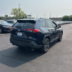 2023 Toyota RAV4 HYBRID XLE PREMIUM — фото 8