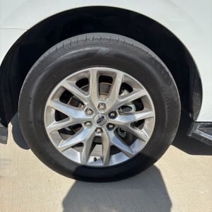 2021 FORD EXPEDITION XLT — миниатюра 17