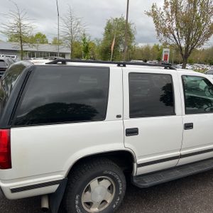 CHEVROLET TAHOE LS - 9