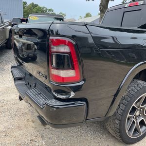 صورة مصغرة 54 لـ 2019 RAM 1500 LARAMIE