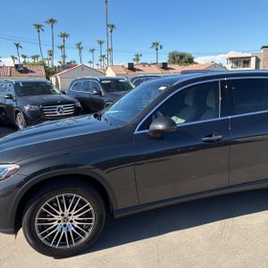 صورة 2 لـ 2025 Mercedes-BENZ GLC