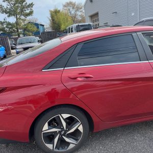 HYUNDAI ELANTRA LIMITED - 9