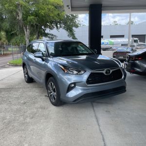 2022 Toyota HIGHLANDER XLE photo 10