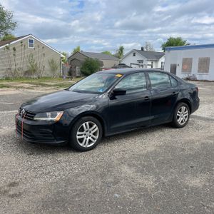 VOLKSWAGEN JETTA 1.4T S - 4