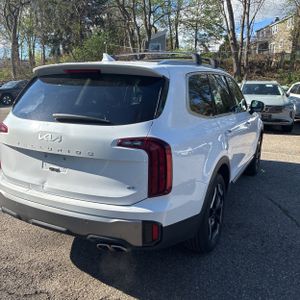 KIA TELLURIDE S - 8