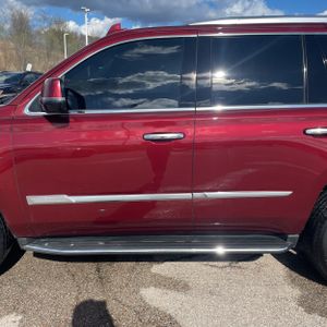 CADILLAC ESCALADE LUXURY - 4