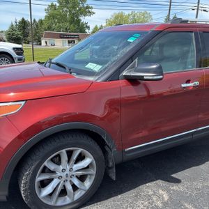 FORD EXPLORER XLT - 2