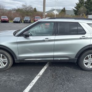 FORD EXPLORER XLT - 4