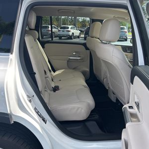 2022 Mercedes-BENZ GLB — миниатюра 35