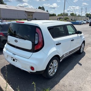 2017 KIA SOUL + — фото 7