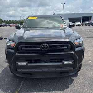 2025 Toyota 4RUNNER SR5 — миниатюра 14