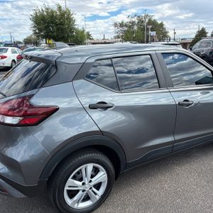 2022 Nissan KICKS S 照片 9
