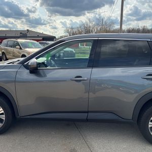 NISSAN ROGUE SV - 4