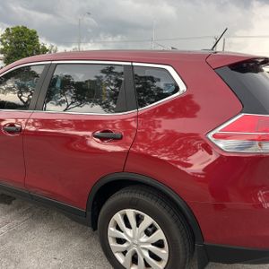 2016 Nissan ROGUE S — фото 6