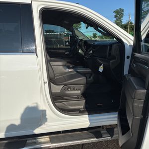 2024 Chevrolet SILVERADO 2500HD LTZ 缩略图 33