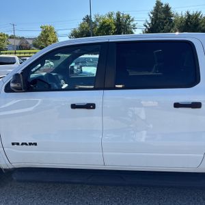 2023 RAM 1500 BIG HORN 照片 4
