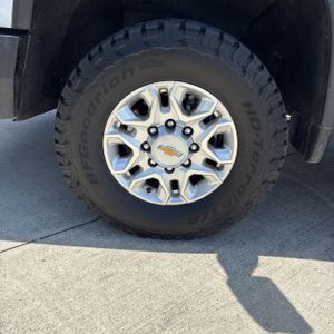 2023 Chevrolet SILVERADO 2500HD LT — миниатюра 17