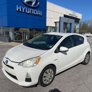 TOYOTA PRIUS C - 1