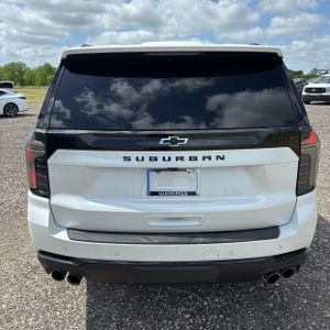 CHEVROLET SUBURBAN RST - 7