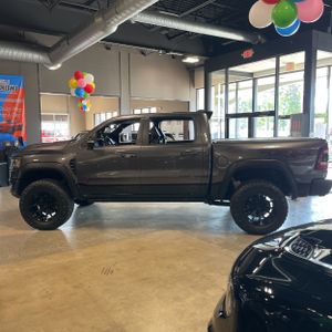2022 RAM 1500 TRX 照片 3