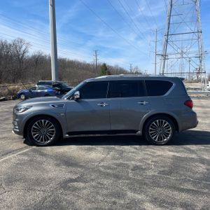 INFINITI QX80 Base - 3