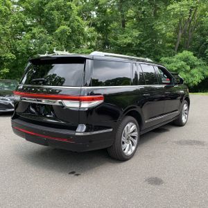 صورة 8 لـ 2024 Lincoln NAVIGATOR L RESERVE