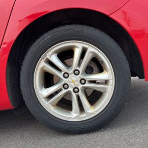 2017 Chevrolet CRUZE LT AUTO thumbnail 18