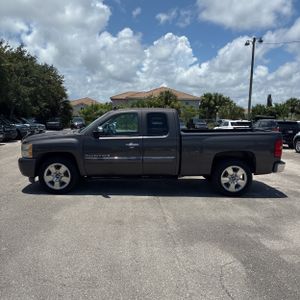 2010 Chevrolet SILVERADO 1500 LT 照片 3