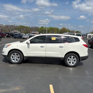 CHEVROLET TRAVERSE LT - 3