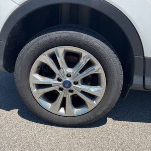 2017 FORD ESCAPE SE — миниатюра 19