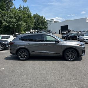 صورة 10 لـ 2026 Acura MDX SH-AWD W/A-SPEC
