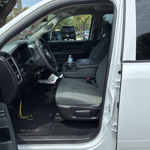 2020 RAM 1500 CLASSIC TRADESMAN — миниатюра 31