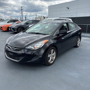 HYUNDAI ELANTRA GLS - 1