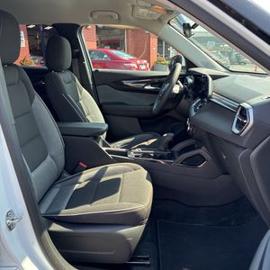 صورة مصغرة 33 لـ 2026 Chevrolet TRAILBLAZER LT