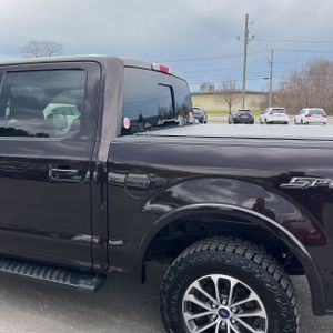 FORD F-150 LARIAT - 6