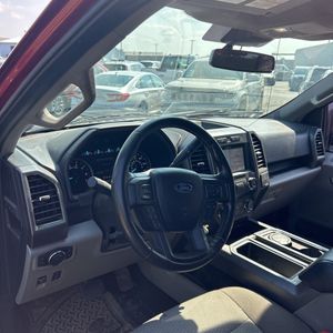 صورة مصغرة 36 لـ 2019 FORD F-150 XLT