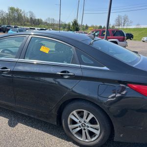 HYUNDAI SONATA GLS - 6