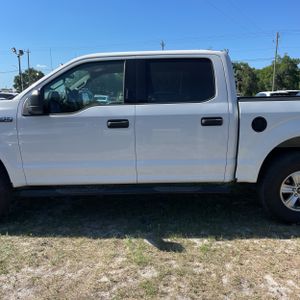 FORD F-150 XLT - 4