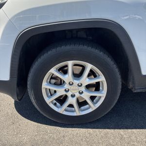 2017 JEEP CHEROKEE LATITUDE — миниатюра 17
