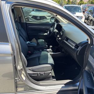 صورة مصغرة 33 لـ 2020 Mitsubishi OUTLANDER SEL