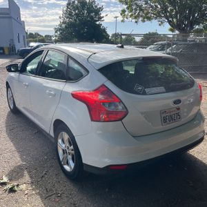 FORD FOCUS SE - 5
