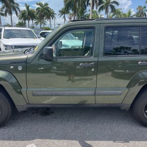 2009 JEEP LIBERTY SPORT 照片 4