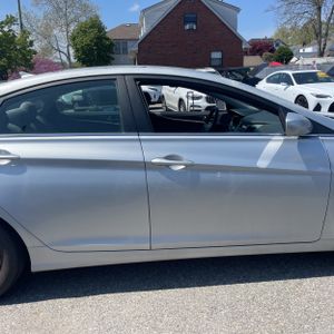 HYUNDAI SONATA GLS - 10