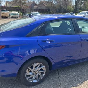 HYUNDAI ELANTRA SEL - 9