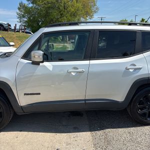 JEEP RENEGADE ALTITUDE - 4